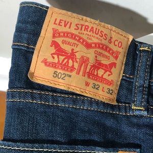 Levi’s 502 blue jeans 32x32 stretch